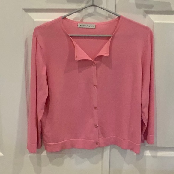 Peter Nygard Sweaters - Bianca Nygard Size Medium Women’s Pink Light Cardigan.